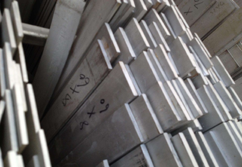 不锈钢热轧扁钢